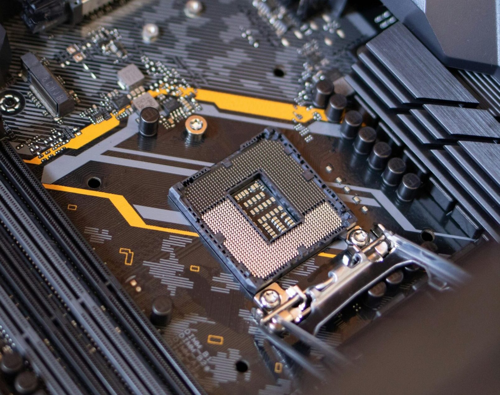 Your assembled PC does not work without a Graphics Card. This can be the reason…